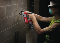 Перфоратор Milwaukee M18 BH-402C 4933443330 (с 2-мя АКБ, кейс)