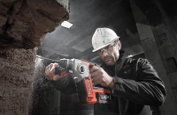 Перфоратор Milwaukee M18 BH-402C 4933443330 (с 2-мя АКБ, кейс)