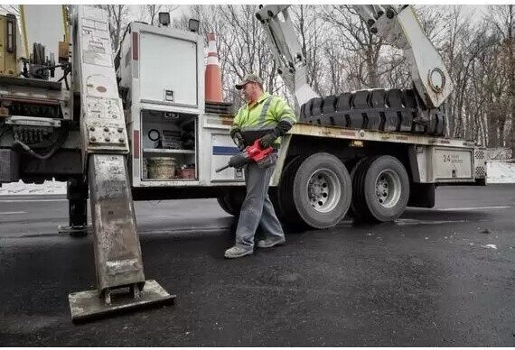 Гайковерт Milwaukee M18 ONEFHIWF1D-121C 4933499251 (с 1-им АКБ, кейс)