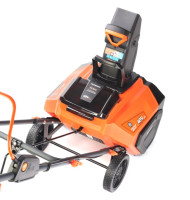 Снегоуборщик Patriot PE 4542 LCT (с 2-мя АКБ)