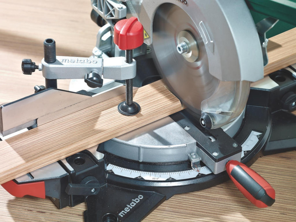 Дисковая пила Metabo KS 216 M Lasercut