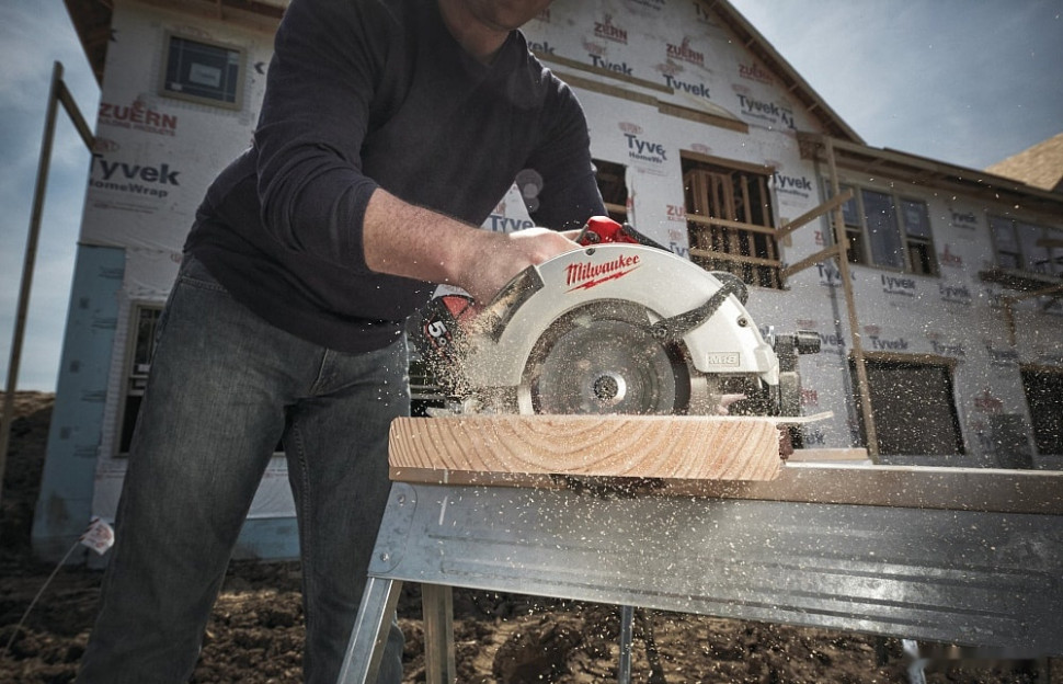 Дисковая (циркулярная) пила Milwaukee M18 BLCS66-0X (без АКБ)