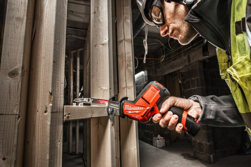 Аккумулятор для инструмента Milwaukee M12 M12HB2.5 4932480164 (12В/2.5 Ач)