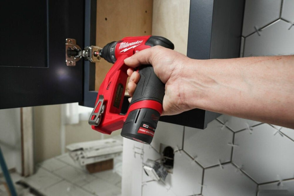 Аккумулятор для инструмента Milwaukee M12 M12HB2.5 4932480164 (12В/2.5 Ач)