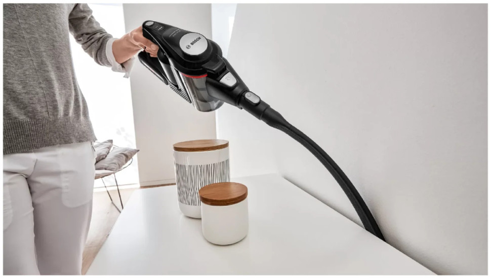 Пылесос Bosch BCS8214BL