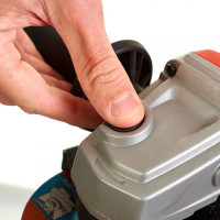 Угловая шлифмашина Milwaukee AG 13-125 XSPD