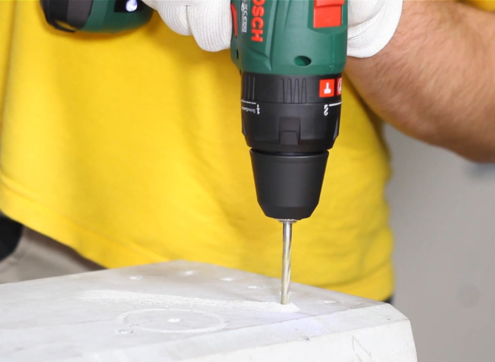 Дрель ударная Bosch PSB 14.4 LI-2