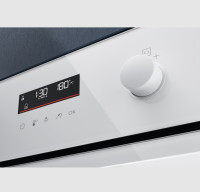 Духовой шкаф Electrolux SteamBake 600 EOD6C77WV