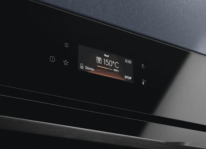 Духовой шкаф Electrolux SteamBoost 800 EOB8S39Z