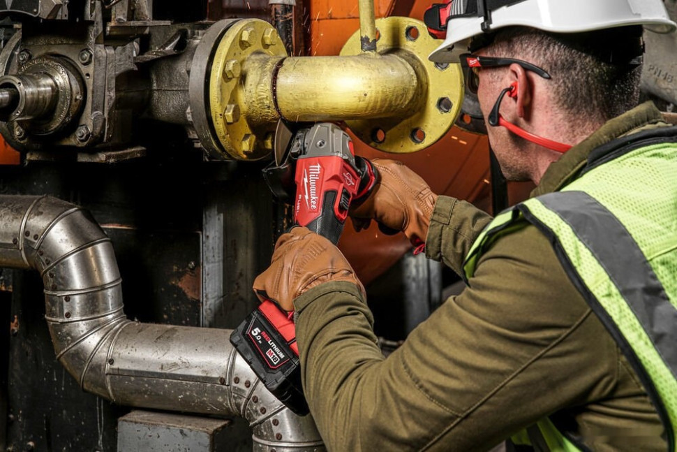 Угловая шлифмашина Milwaukee M18 FSAG125XB-0X Fuel 4933478429 (без АКБ)