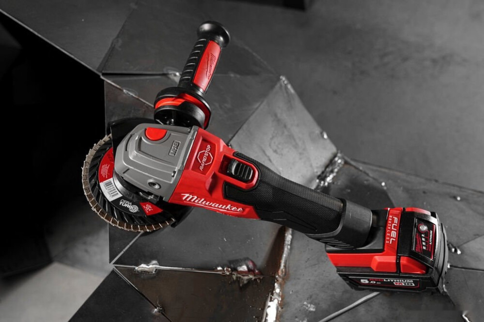 Угловая шлифмашина Milwaukee M18 FSAG125XB-0X Fuel 4933478429 (без АКБ)