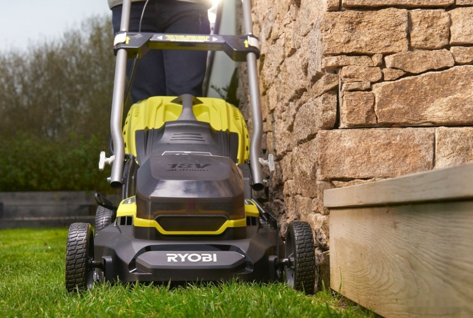 Колёсная газонокосилка Ryobi RY18LMX40A-150 (с 1-им АКБ)