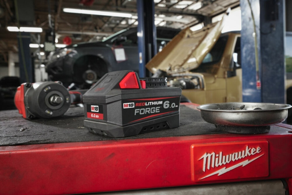 Аккумулятор для инструмента Milwaukee M18 Forge M18FB6 4932492533 (18В/6 Ач)