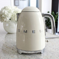 Электрический чайник Smeg KLF03CREU