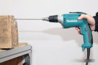 Шуруповерт Makita FS4300JX2