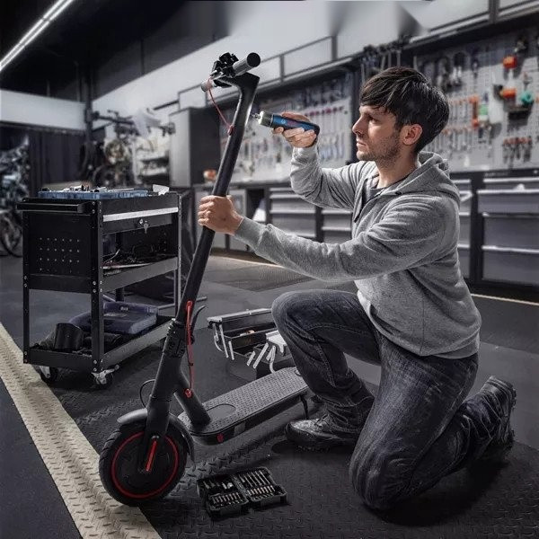 Электроотвертка Bosch Go Professional 06019H2200 (с АКБ, кейс)