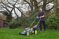 Колёсная газонокосилка Ryobi RY36LMX51A-160 (с 1-им АКБ)