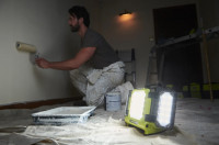 Фонарь Ryobi RLP18-0 (без АКБ)