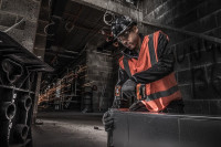 Дрель-шуруповерт AEG Powertools BS 18SBL-202C 4935472277 (с 2-мя АКБ, кейс)