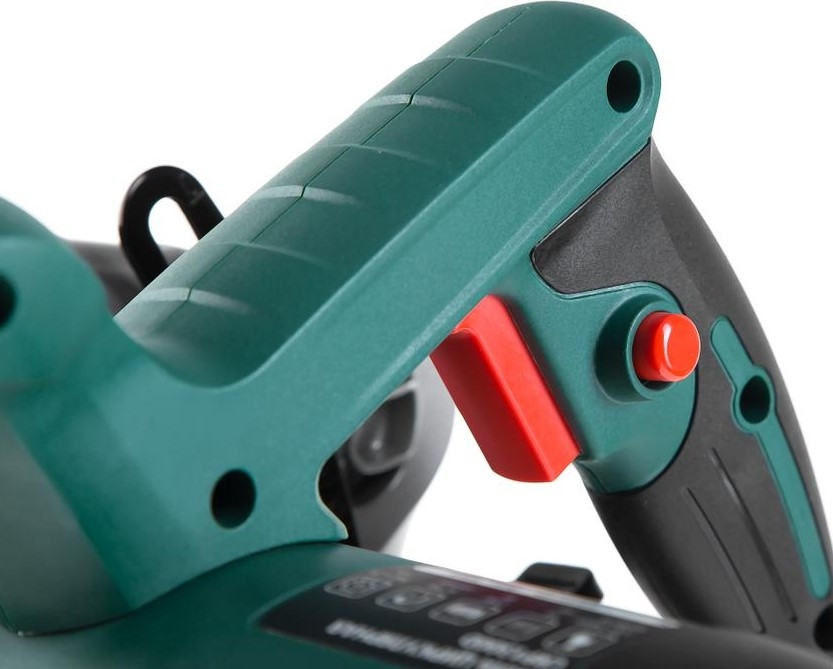 Дисковая пила Hammer CRP1300D