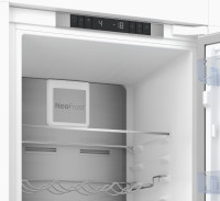 Холодильник Beko BCNA306E3S