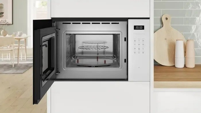 Микроволновая печь Bosch Serie 6 BEL554MW2