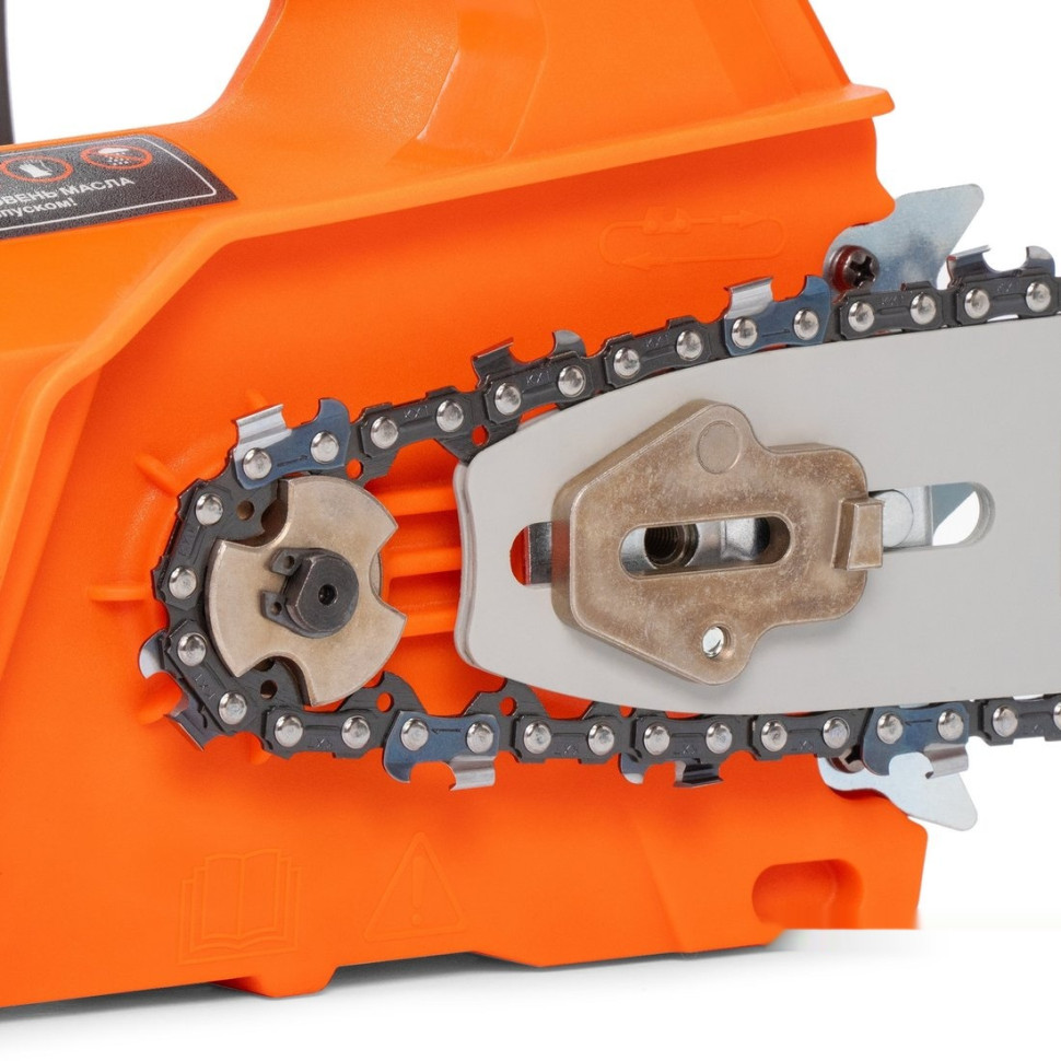 Аккумуляторная пила Daewoo Power DACS 3021Li (без АКБ)