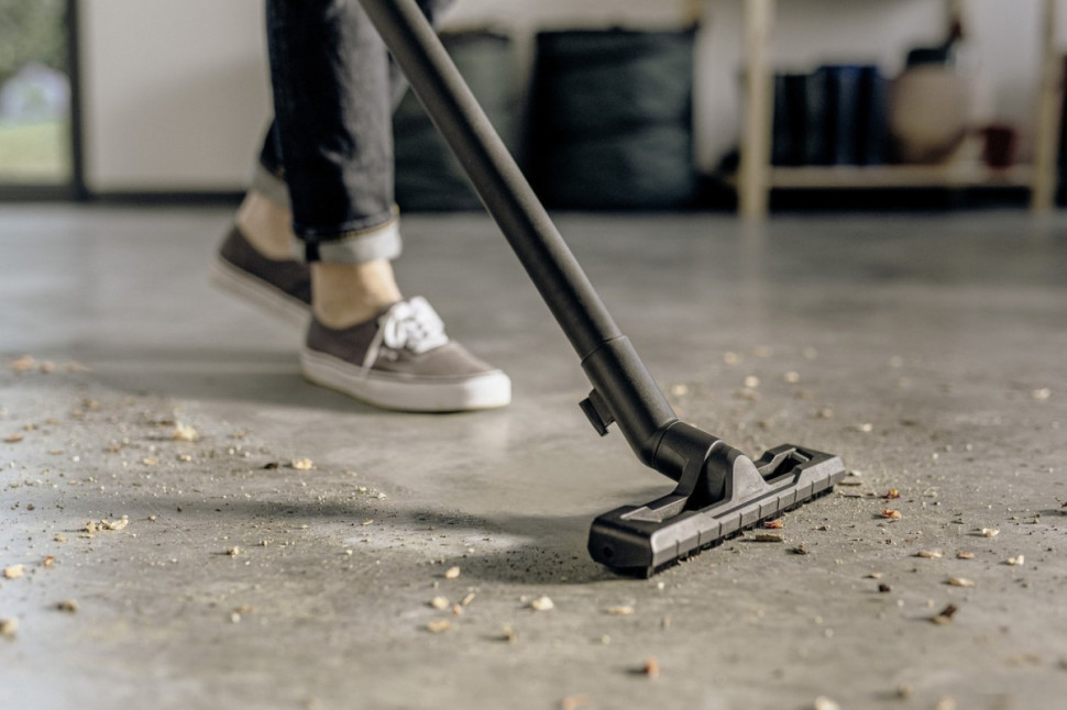 Промышленный пылесос Karcher WD 2 Plus V-12/4/18/C 1.628-009.0