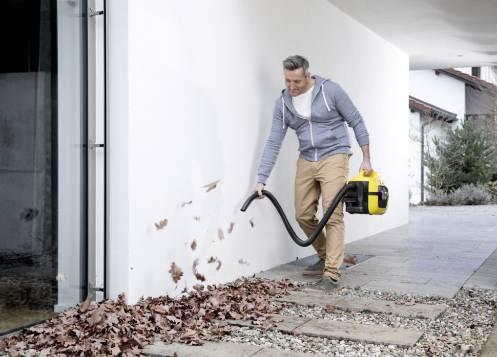 Пылесос Karcher WD 1 Compact Battery 1.198-300.0