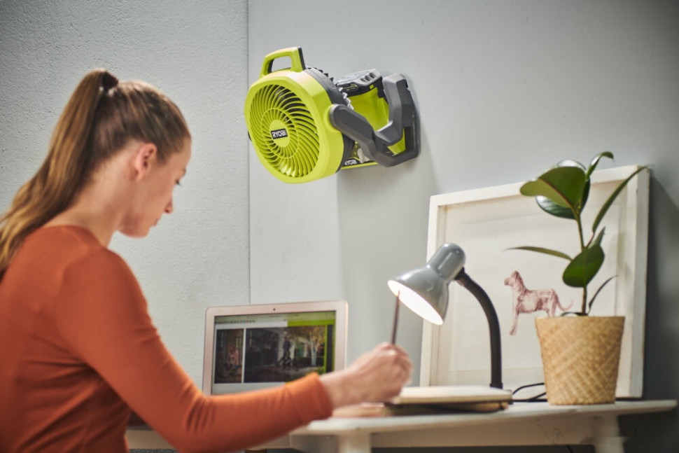 Вентилятор Ryobi RF18-0 (без аккумулятора)