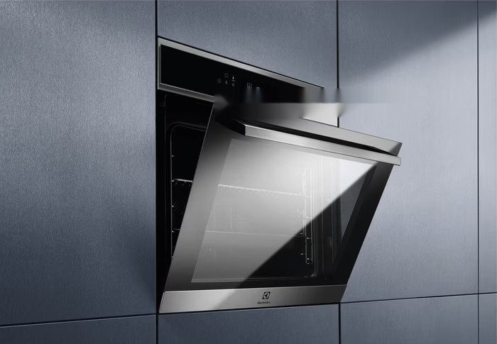 Духовой шкаф Electrolux SenseCook 700 EOE7F31X