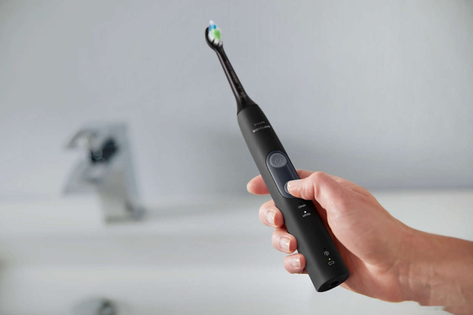 Электрическая зубная щетка Philips HX6830/44