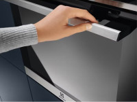 Духовой шкаф Electrolux SteamBake 600 EOD5F71X