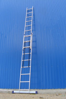 Лестница-стремянка Алюмет двухсекционная универсальная 5208 2x8