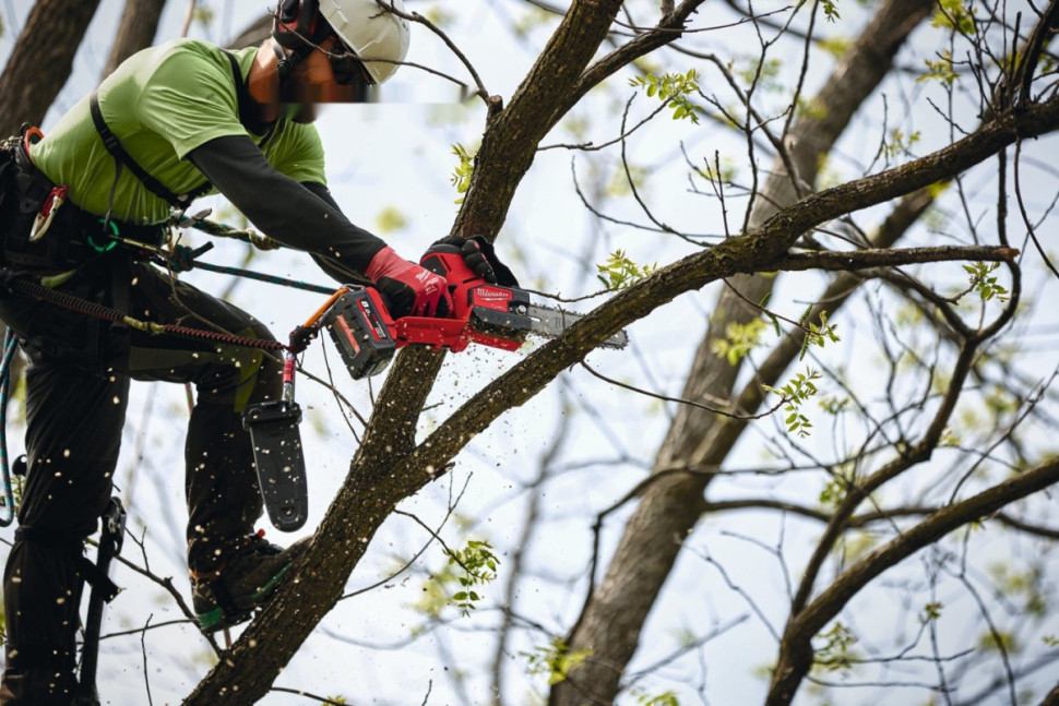 Аккумуляторная пила Milwaukee M18 FHS20-0 4933480117 (без АКБ)