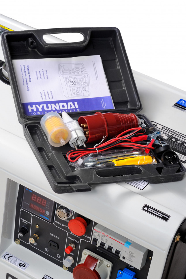 Генератор Hyundai DHY 8000SE-3
