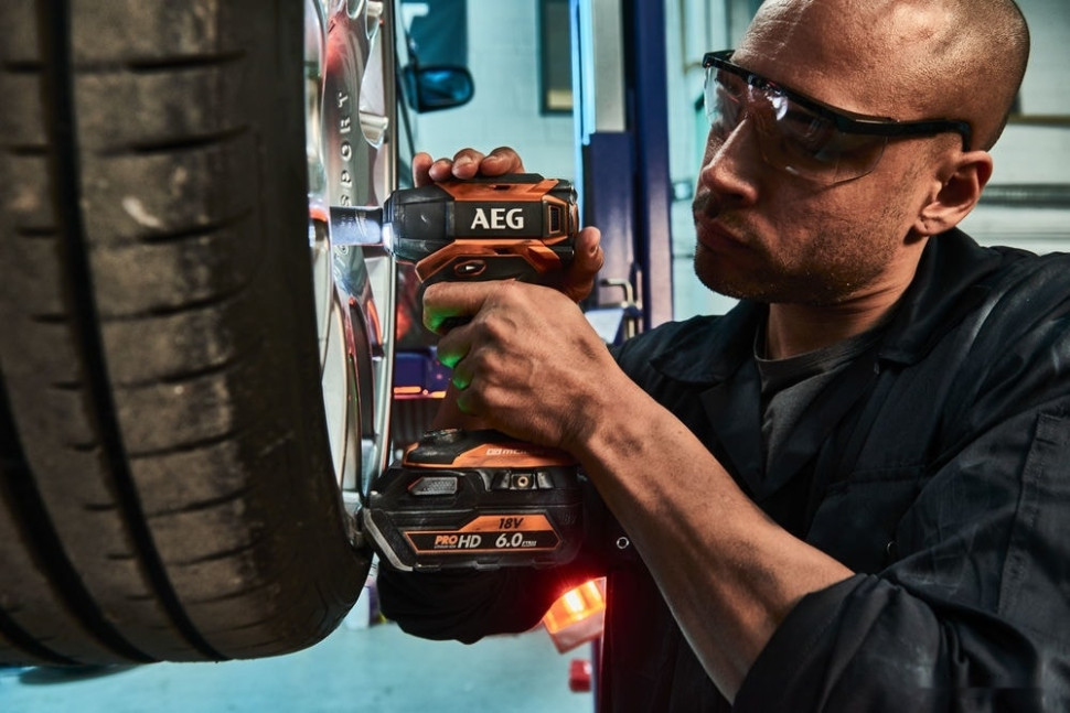 Ударный гайковерт AEG Powertools BSS 18C12ZB6-0 4935472012 (без АКБ)