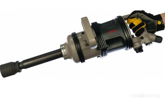 Пневмогайковерт Crown CT38083 BMC