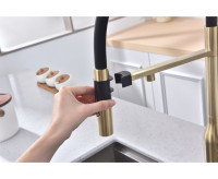 Смеситель Paulmark Magneto One Ma213188-SBG (золото/светлое брашированное золото)