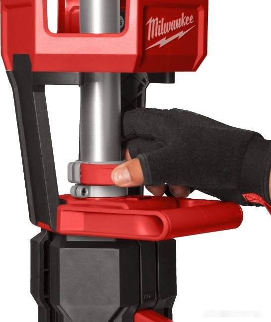 Фонарь Milwaukee M18 SAL2-0 4933492486 (без АКБ)