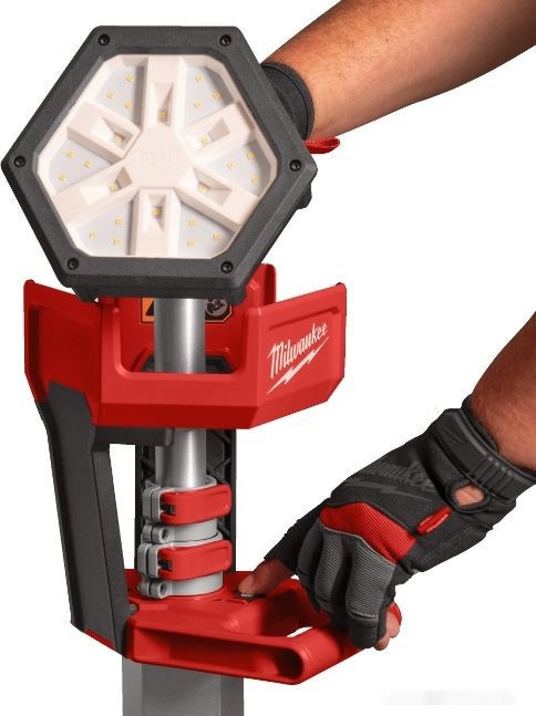 Фонарь Milwaukee M18 SAL2-0 4933492486 (без АКБ)