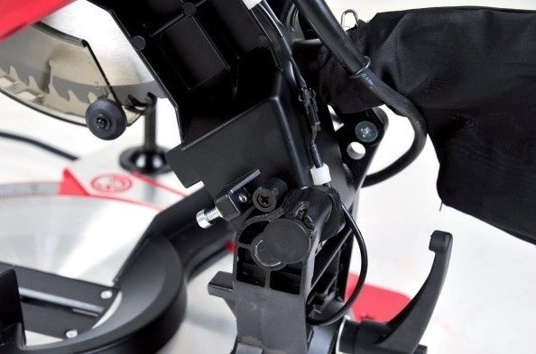 Торцовочная пила Elitech ПТ 1625 E2007.004.00