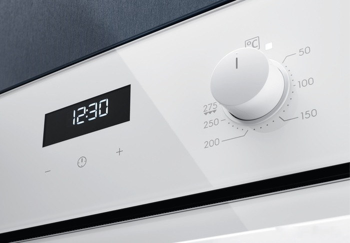 Духовой шкаф Electrolux OEF5C50V