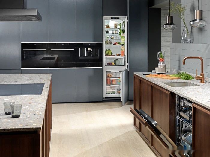 Посудомоечная машина Electrolux KECB8300W