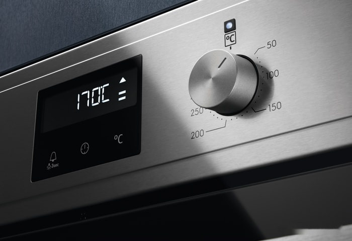 Духовой шкаф Electrolux OEM3H40TX