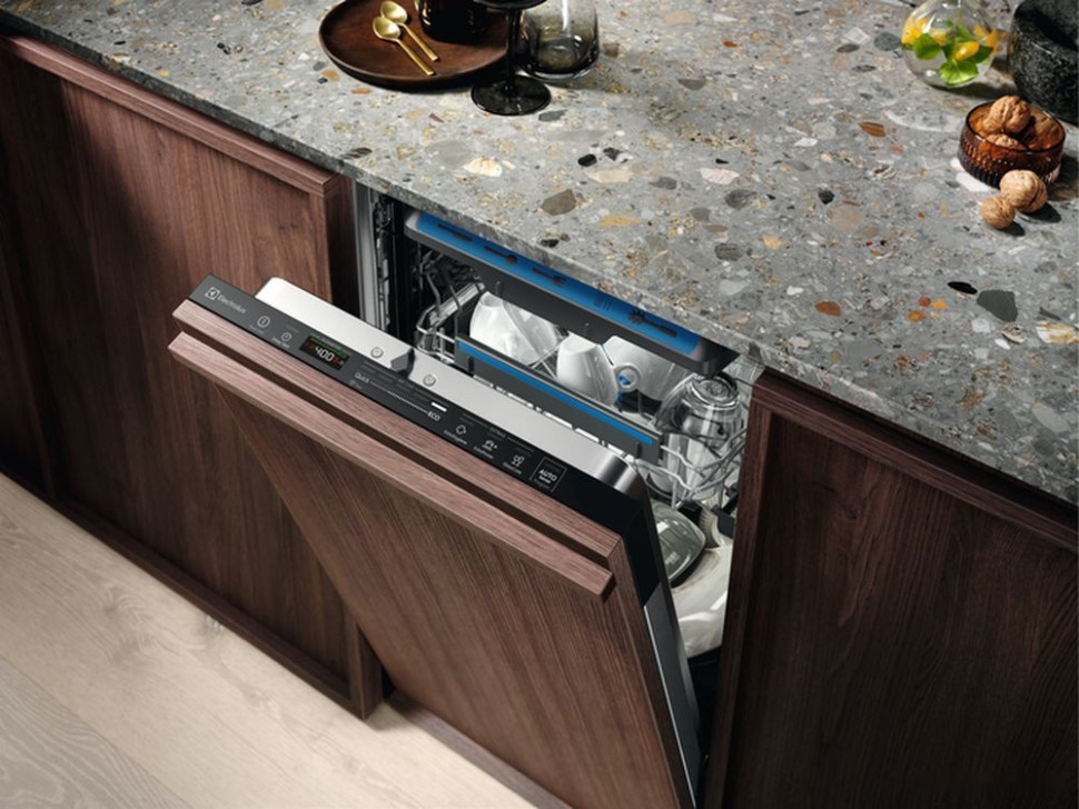 Посудомоечная машина Electrolux EEM63310L