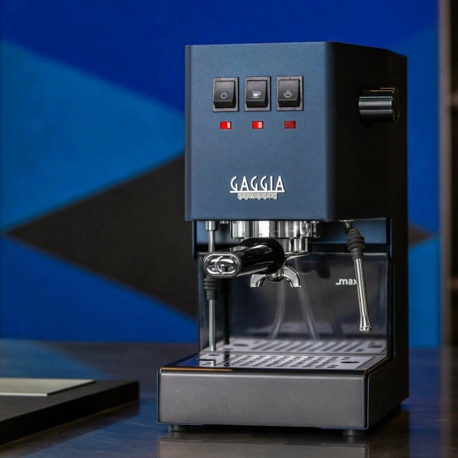 Рожковая кофеварка Gaggia Classic Evo Blue 9481/15