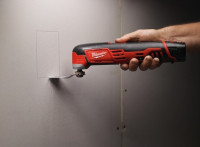 Шлифовальная машина Milwaukee C12 MT-402B