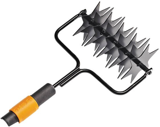 Цены на аэратор Fiskars QuikFit 1000689