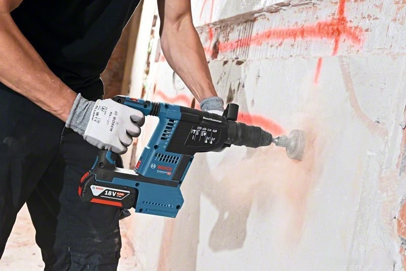 Перфоратор Bosch GBH 18V-26 F Professional 0611910003 (с 2-мя АКБ, кейс)